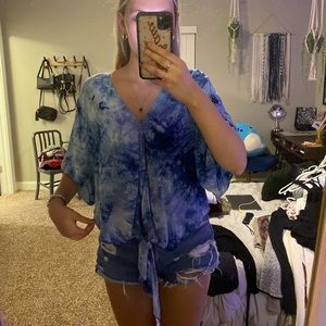 Tie-dye flowy top!